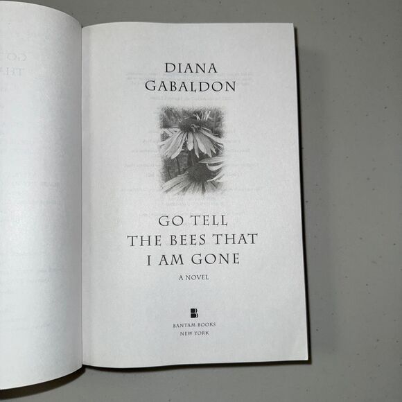 Outlander Book 9 Go Tell Bees That I Am Gone Diana Gabaldon Paperback Highlander - Picture 7 of 10